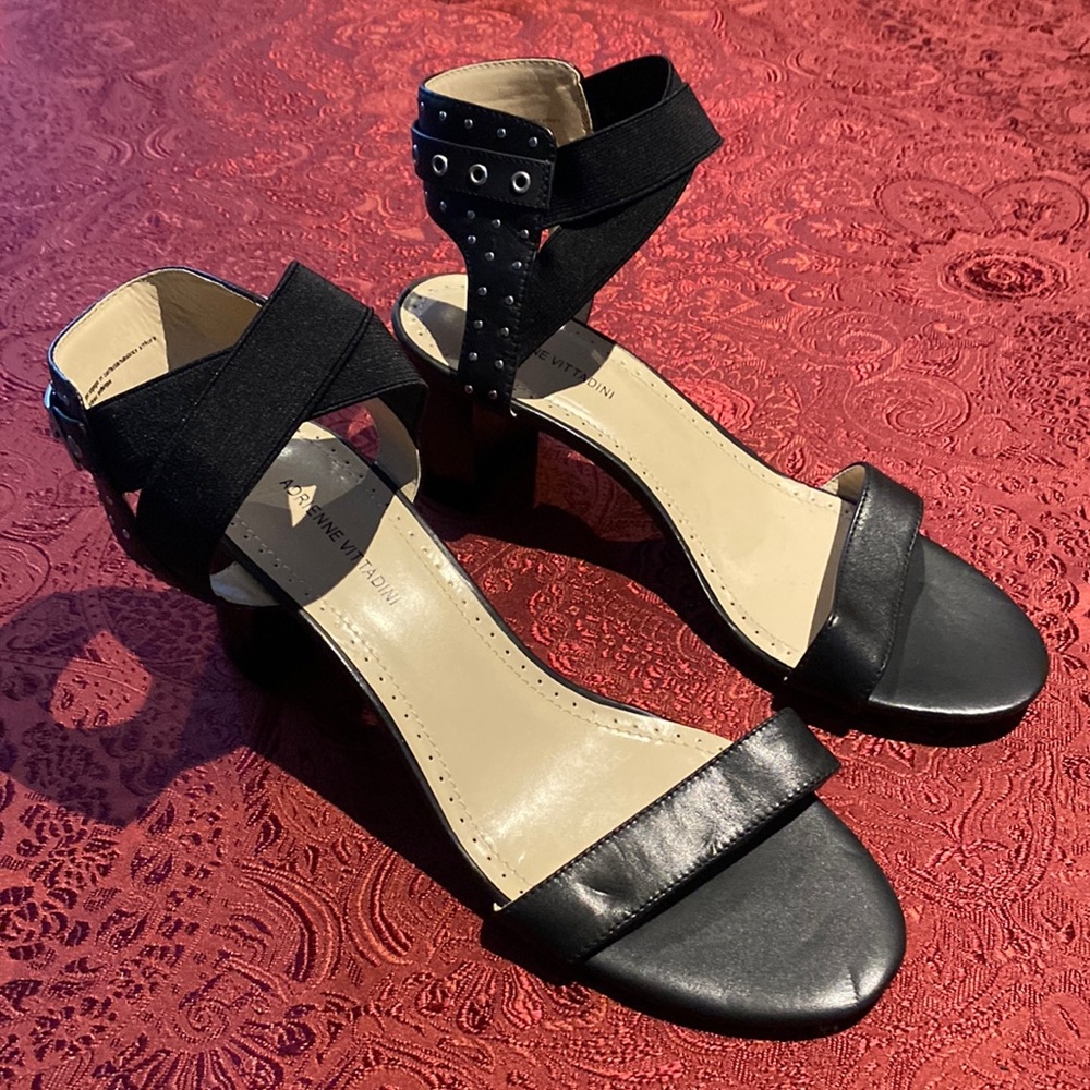 Adrienne Vittadini leather heeled sandal size 10